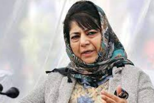 केंद्र सरकार ने अनुच्छेद 370 हटाकर जम्मू-कश्मीर की पहचान छीन लीः महबूबा मुफ्ती