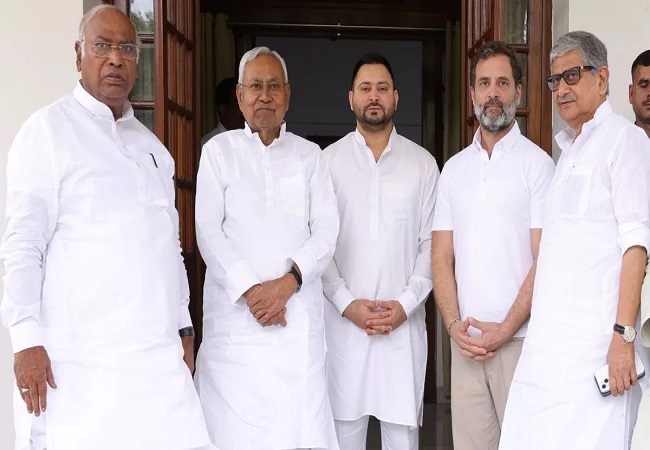 बिहार की राजधानी में अब 23 तारीख को होगी विपक्षी एकता की बैठक, राहुल और खड़गे भी होंगे शामिल