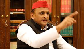 केजरीवाल को मिला अखिलेश का साथ, अध्यादेश के विरोध में सपा ने दिलाया भरोसा