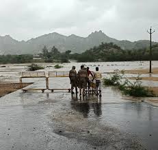 बिपरजॉय की तूफानी चाल से राजस्थान पर बरसात की मार, कई जिलों में जनजीवन अस्त-व्यस्त