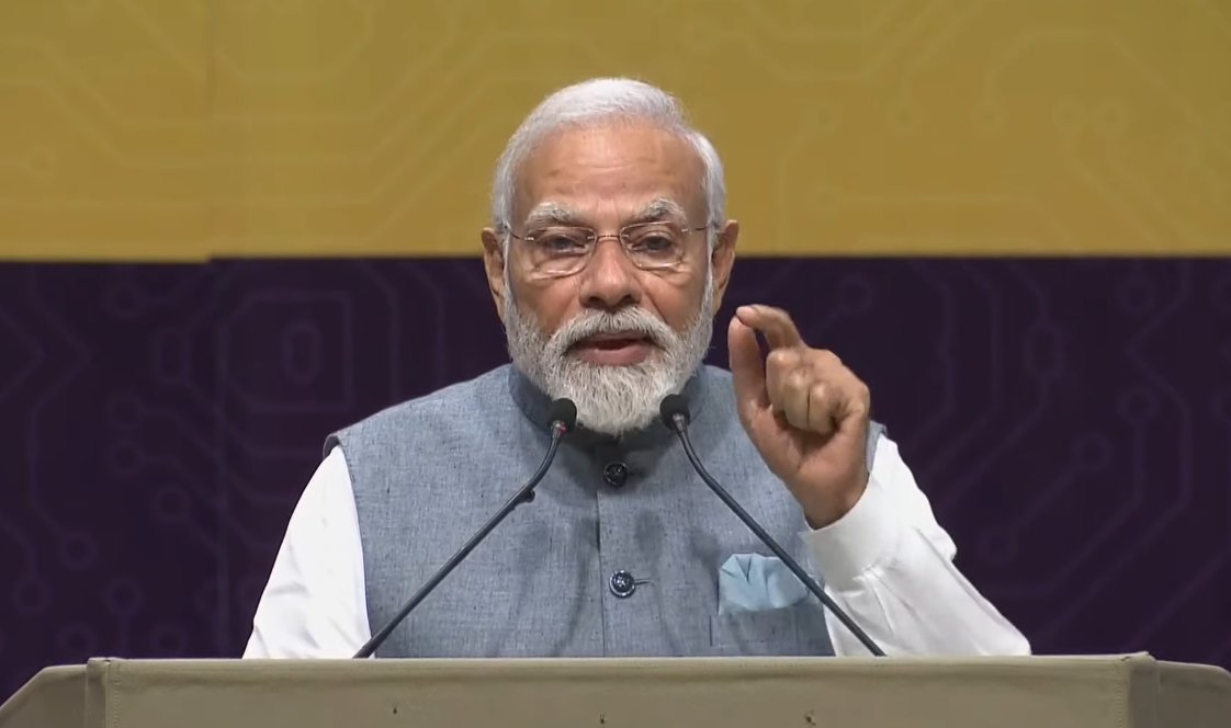 भारत सेमीकंडक्टर उद्योग के लिए रेड कार्पेट बिछा रहा है: प्रधानमंत्री