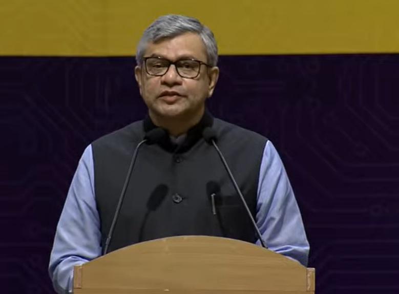 सेमीकॉन इंडिया-2023' भारत को चिप्स-टेक्नोलॉजी के क्षेत्र में और आत्मनिर्भर बनाएगा: अश्विनी वैष्णव