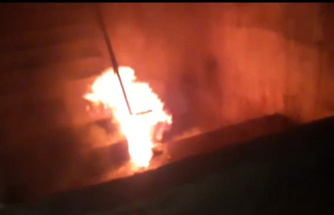 नूंह हिंसा के शोले गुरुग्राम में भड़के, मस्जिद को लगाई आग, एक व्यक्ति की हत्या