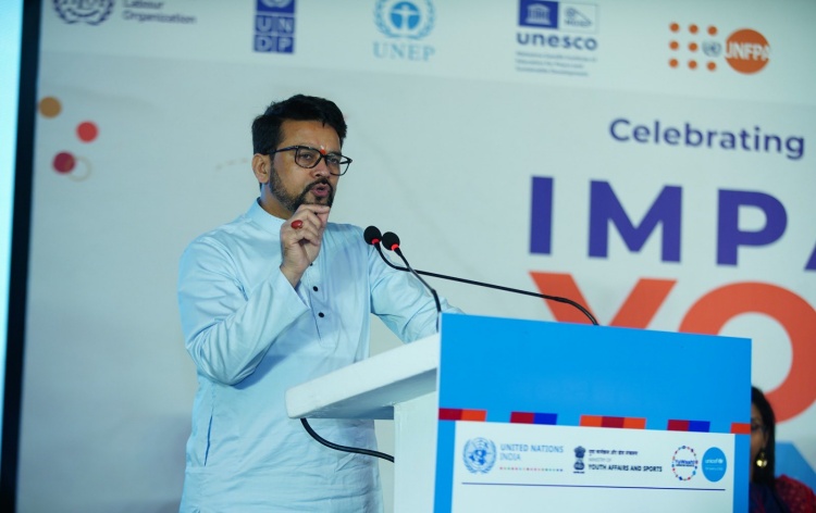 सूचना और प्रसारण मंत्री अनुराग ठाकुर ने संसद का समय बर्बाद करने और विधेयकों पर चर्चा से बचने के लिए कांग्रेस की आलोचना की है