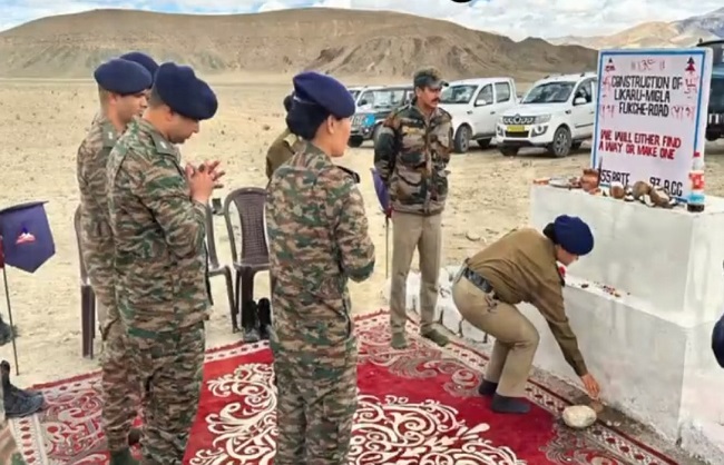 चीन सीमा पर बीआरओ ने शुरू किया दुनिया की सबसे ऊंची सड़क का निर्माण