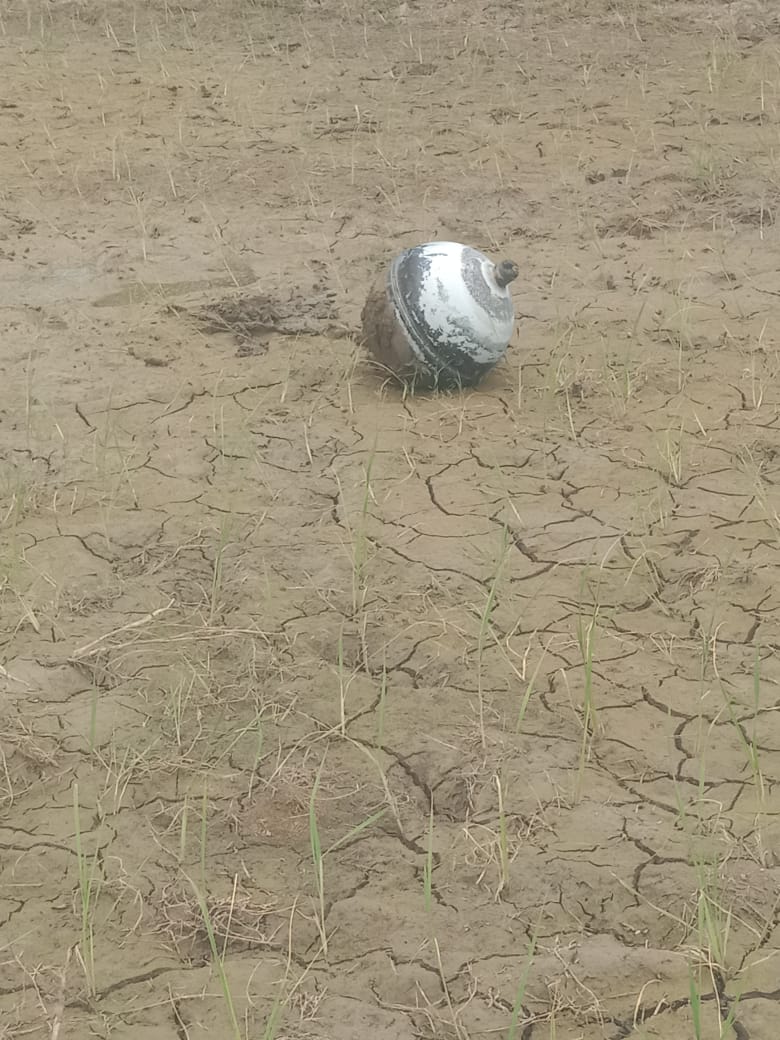 शिवपुरी जिले में आसमान से गिरे चमकदार गोले, क्षेत्र में दहशत