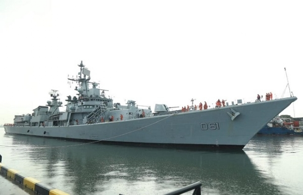 आईएनएस दिल्ली पर श्रीलंकाई अधिकारियों की मेजबानी करेंगे रक्षा मंत्री राजनाथ सिंह