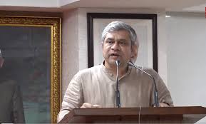 रेल मंत्री अश्वनी वैष्&zwj;णव की उपस्थि&zwj;ति में गति शक्ति विश्&zwj;वविद्यालय और एयरबस के बीच समझौता ज्ञापन पर हस्&zwj;ताक्षर किए गए