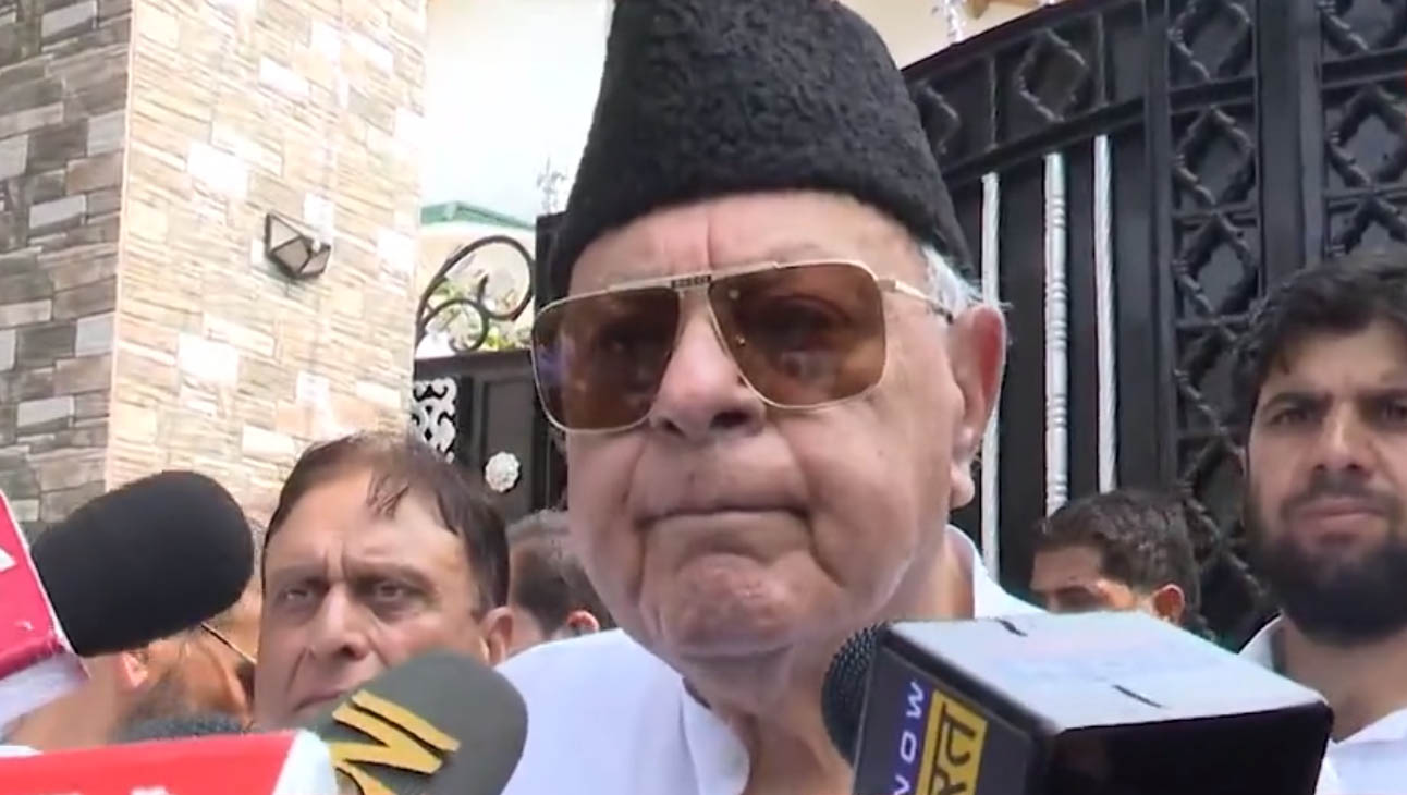 जम्मू-कश्मीर में स्थायी शांति के लिए भारत-पाकिस्तान को बातचीत की मेज पर आना होगा : फारूक अब्दुल्ला