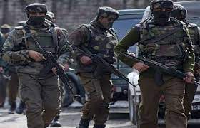 अनंतनाग में छुपे आतंकवादियों पर सुरक्षा बलों का बड़ा प्रहार, बरसाये जा रहे बम