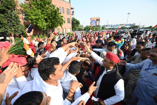 इंडिया गठबंधन की रणनीति भाजपा को हराने में मदद करेगी : अखिलेश यादव