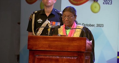 राष्&zwj;ट्रपति द्रौपदी मुर्मु का युवाओं से आह्वान, कहा- राष्&zwj;ट्र की समग्र प्रगति के लिए विकास और अनुशासन का मार्ग अपनाएं