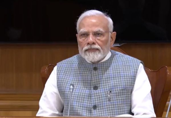 प्रधानमंत्री मोदी, अमित शाह और अनुराग ठाकुर ने दी धनतेरस की शुभकामनाएं