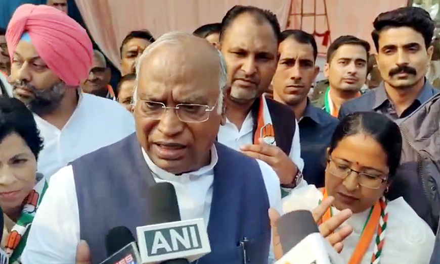 गरीबों के लिए काम करना कांग्रेस का ध्येय: मल्लिकार्जुन खड़गे