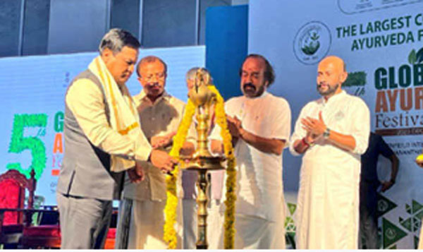 आयुष क्षेत्र में उद्यमिता विकसित करना सरकार की प्राथमिकता: सोनोवाल