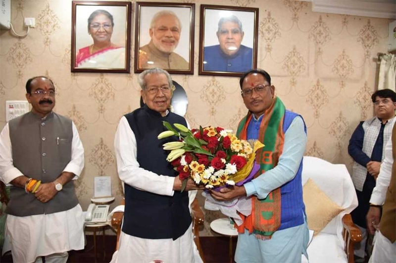 मुख्यमंत्री, मंत्रिमंडल के सदस्य 13 को लेंगे शपथ