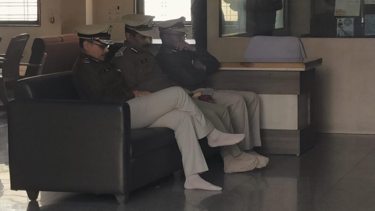 क्यों पहुँचे थे संघ कार्यालय  के तीन आईपीएस अधिकारी ? 