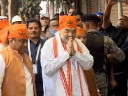 बाल दिवस पर नड्डा-शाह ने की गुरुद्वारे में प्रार्थना, पूजा करने काली घाट पहुंचे