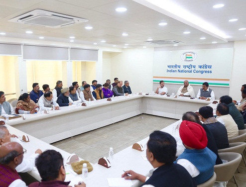 लोकसभा चुनाव को लेकर कांग्रेस ने बिहार के पार्टी पदाधिकारियों के साथ की बैठक