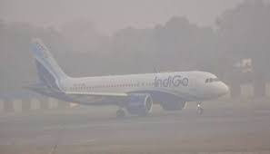 घने कोहरे के कारण 100 उड़ानोें में हुई देरी, 22 ट्रेनें लेट