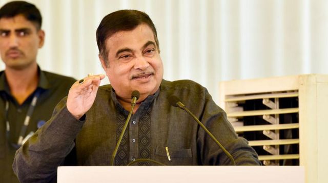 गडकरी ने कर्नाटक में सड़क विस्तार के लिए 343.74 करोड़ रुपये मंजूर किए