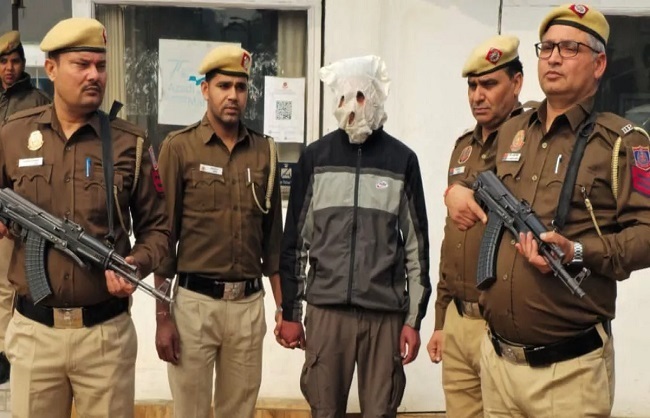 नई दिल्ली रेलवे स्टेशन से लश्कर का आतंकी गिरफ्तार, कुपवाड़ा में था सक्रिय