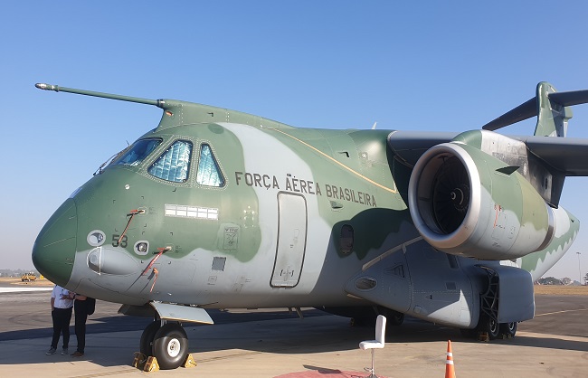 ब्राजीलियन परिवहन विमान सी-390 के लिए एम्ब्रेयर ने महिंद्रा से किया समझौता