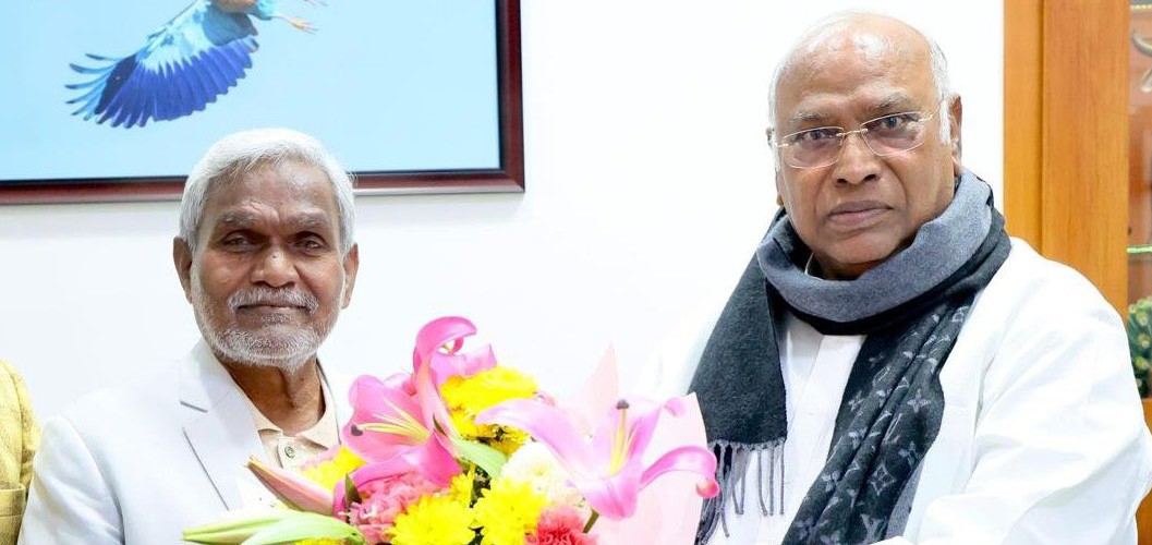 झारखंड के मुख्यमंत्री ने की कांग्रेस अध्यक्ष से मुलाकात