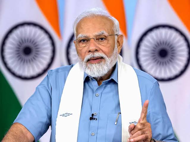 प्रधानमंत्री मोदी आज उत्तर प्रदेश में करेंगे 10 लाख करोड़ से अधिक की 14 हजार परियोजनाओं का शुभारंभ