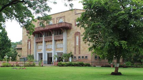 गुजरात यूनिवर्सिटी: विदेशी विद्यार्थियों के रहने की अलग व्यवस्था होगी