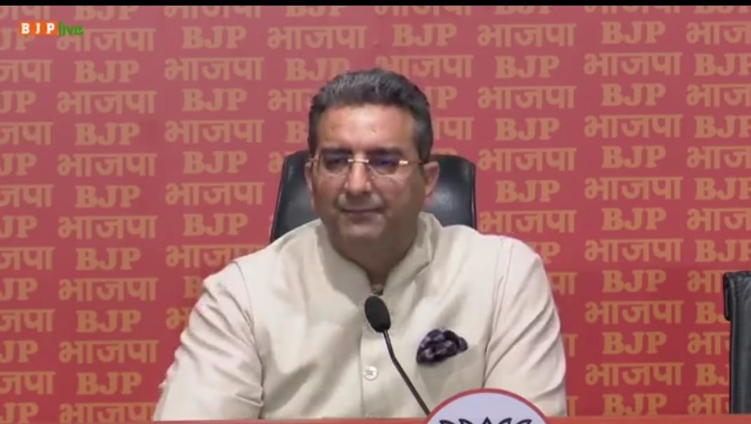 भाजपा ने नैतिकता के आधार पर केजरीवाल से मांगा इस्तीफा