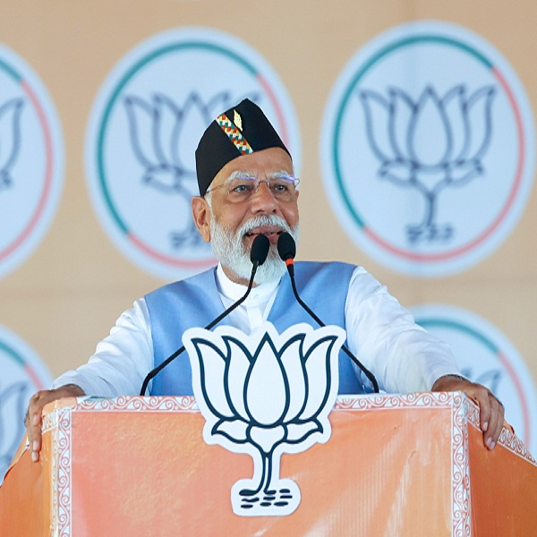 भारत को अराजकता में झोंकना चाहती है कांग्रेस, घुसपैठियों को दे रही बढ़ावा : मोदी