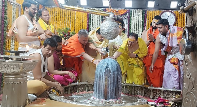 उज्जैन पहुंचे जेपी नड्डा, भगवान महाकाल के किए दर्शन