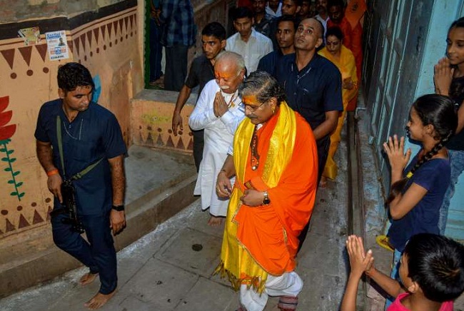 संघ प्रमुख भागवत ने किए सिद्धेश्वर महादेव के दर्शन