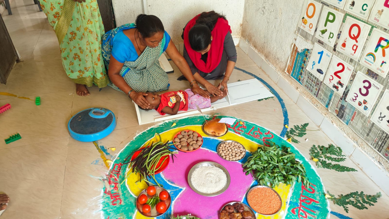 छत्तीसगढ़ : रायपुर राष्ट्रीय पोषण माह अभियान : आंगनबाड़ी केंद्रों में कराई जा रही विभिन्न गतिविधियां