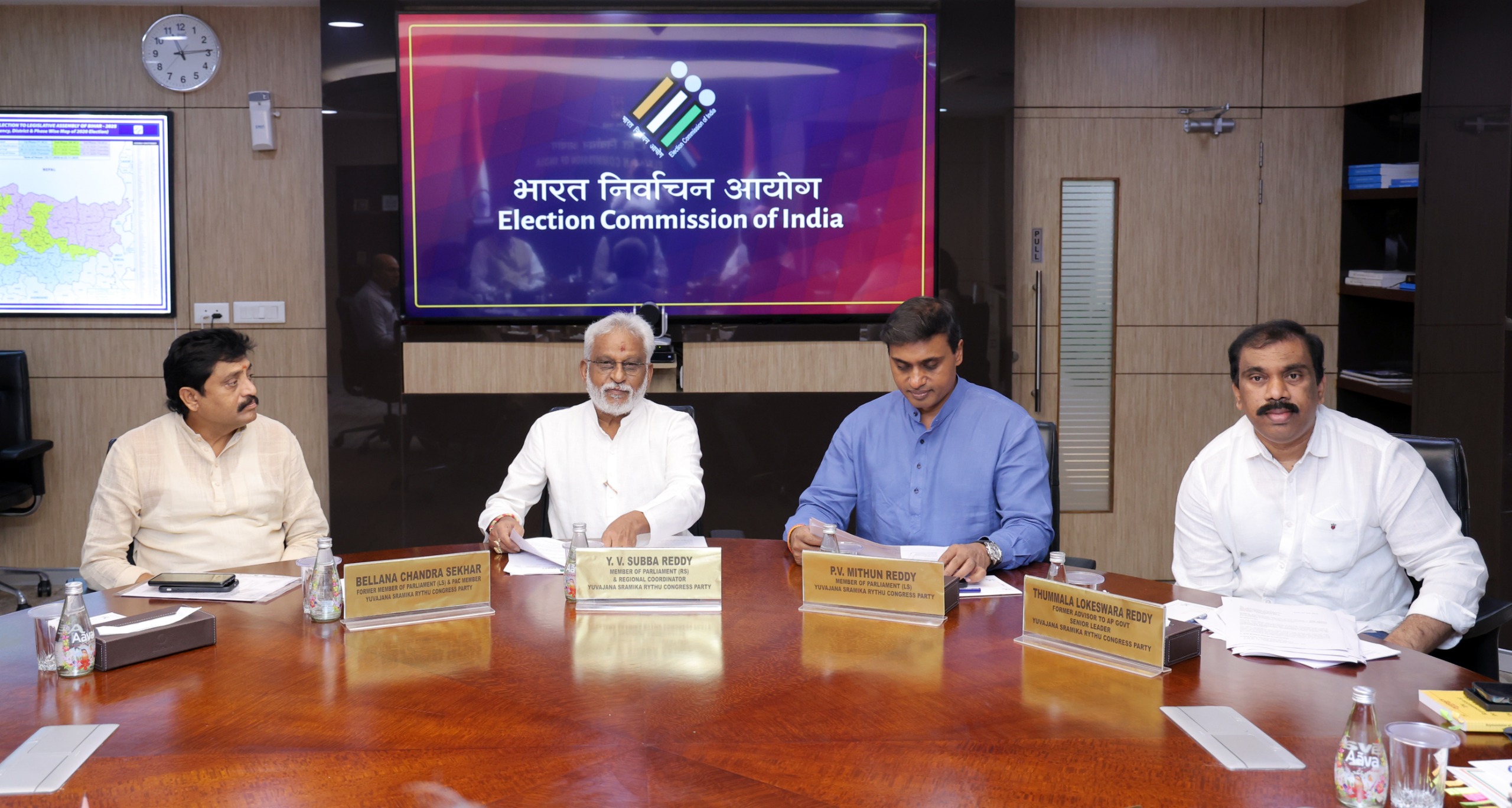  चुनाव आयोग से मिला वाईएसआर कांग्रेस प्रतिनिधिमंडल