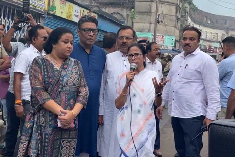 एनआरसी नोटिस पर ममता का आरोप-बंगाल के लोगों की पहचान मिटाने की साजिश