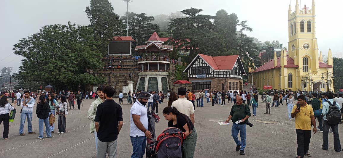 हिमाचल प्रदेश में भारी बारिश का ओरेंज अलर्ट, 227 सड़कें बंद