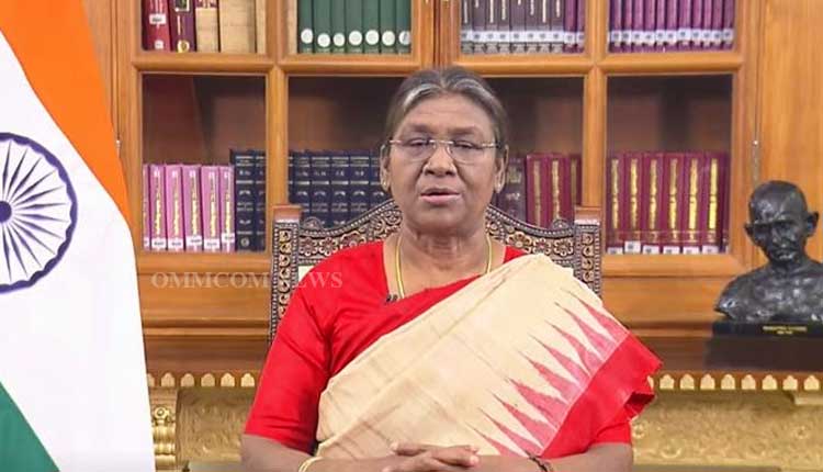 राष्ट्रपति मुर्मू ने एम्स-भुवनेश्वर में आत्मदाह पीड़िता से मुलाकात की, ओडिशा यौन उत्पीड़न मामले में न्याय की अपील