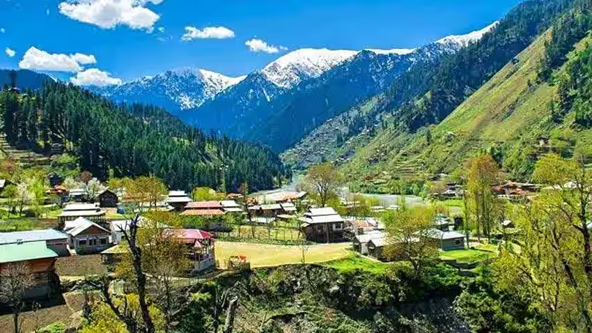 जम्मू-कश्मीर को बिना किसी देरी के राज्य का दर्जा मिलना चाहिए: उमर अब्दुल्ला