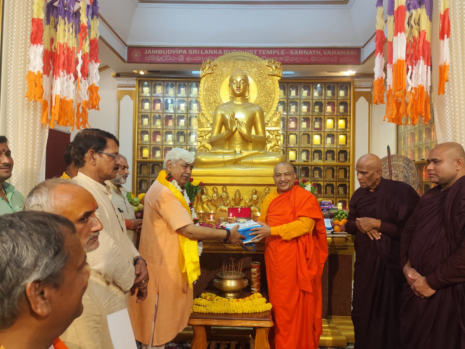 देशभर के मठ मंदिरों को सरकारी अधिग्रहण से मुक्त कराने के लिए विहिप सात सितम्बर से अभियान चलाने की तैयारी में