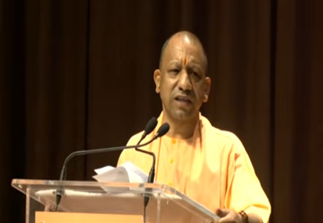 साइबर की दुनिया में मौजूदा चुनौतियों को देखते हुए हमें कार्य करना होगा: योगी आदित्यनाथ