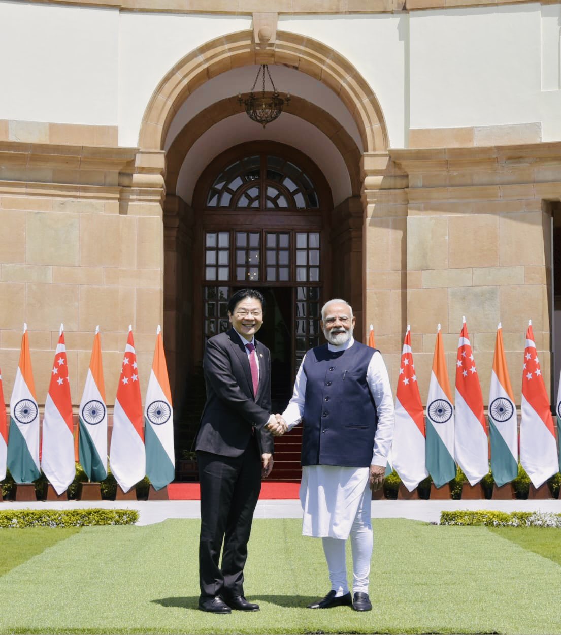 सिंगापुर प्रमुख वाणिज्यिक सहयोगी और &lsquo;एक्ट ईस्ट पॉलिसी&rsquo; का अहम स्तंभ : मोदी
