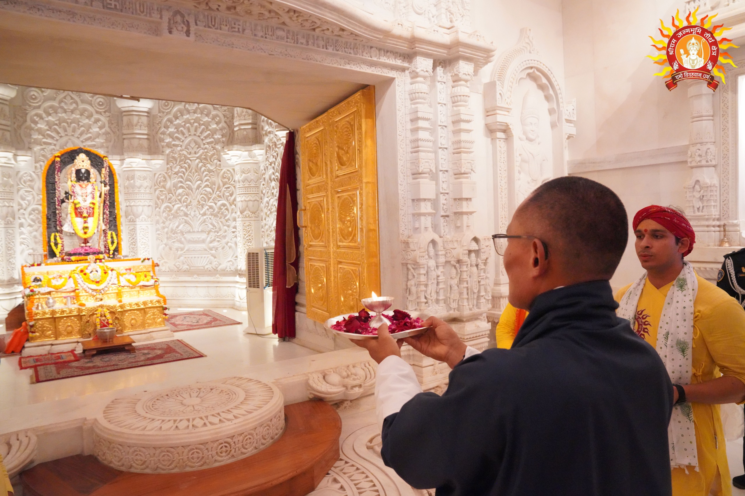 भूटान के प्रधानमंत्री टोबगे ने सपरिवार किए श्रीरामलला के दर्शन