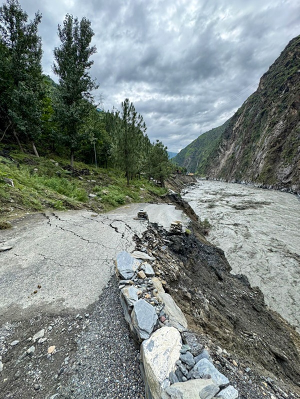 हिमाचल प्रदेश में बारिश से राहत, अब तक 360 लोगों की मौत