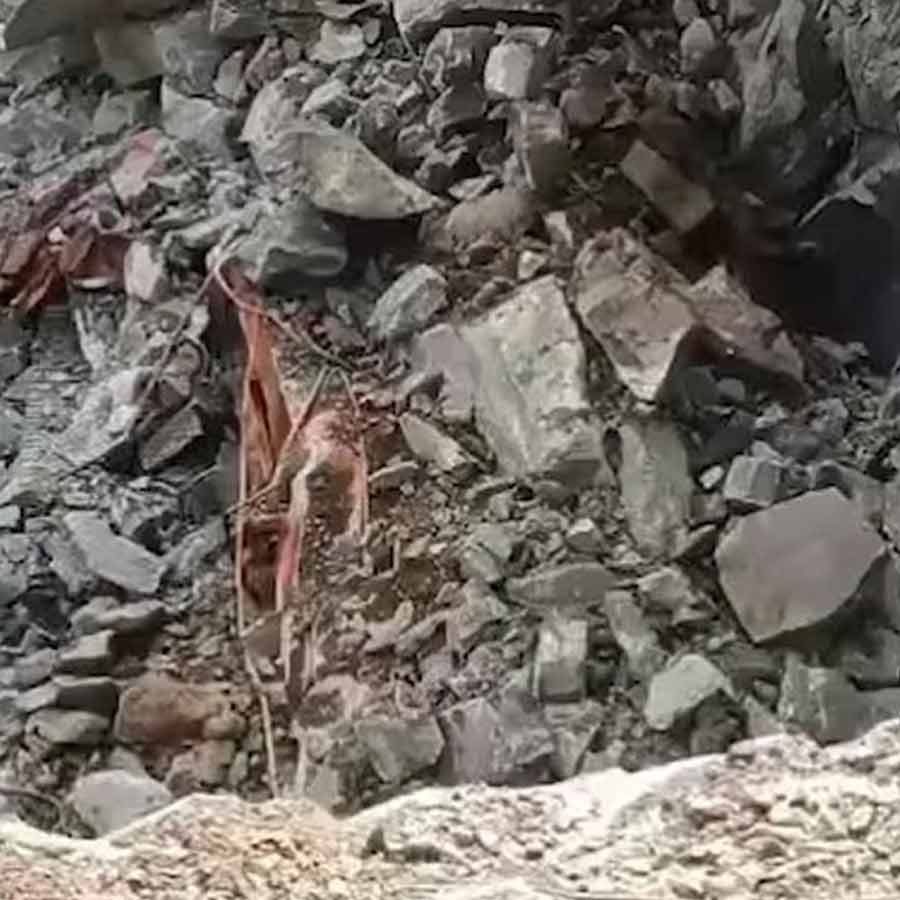 बीरभूम में खदान धंसने से छह मजदूरों की मौत, पांच गंभीर
