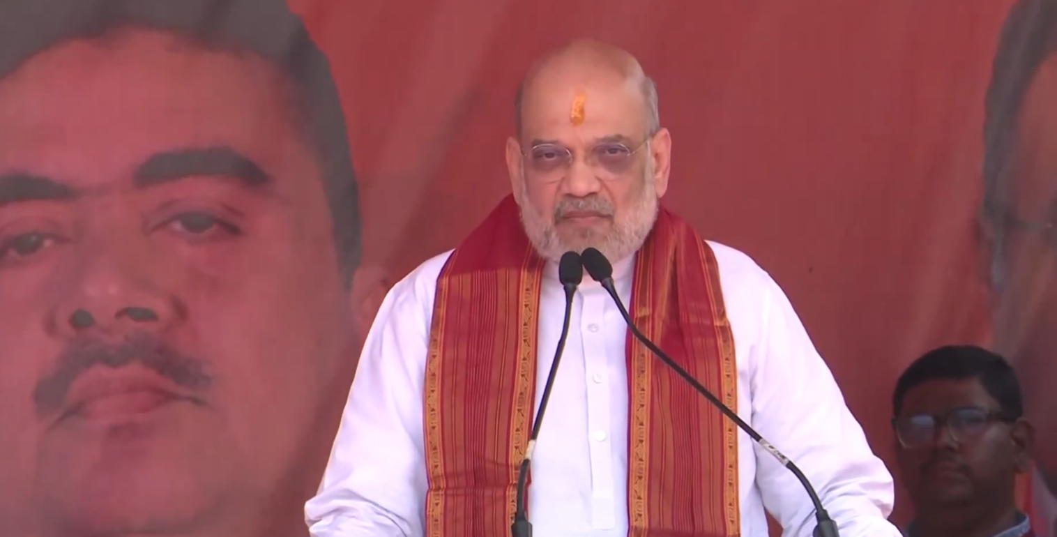 केंद्रीय गृह मंत्री अमित शाह ने दुर्गा पूजा यात्रा के दौरान पश्चिम बंगाल में 'परिवर्तन' का आह्वान किया