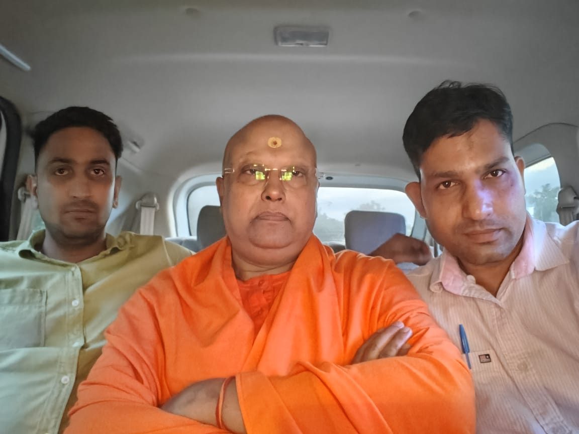यौन शोषण का आरोपित स्वामी चैतन्यानंद आगरा से गिरफ्तार