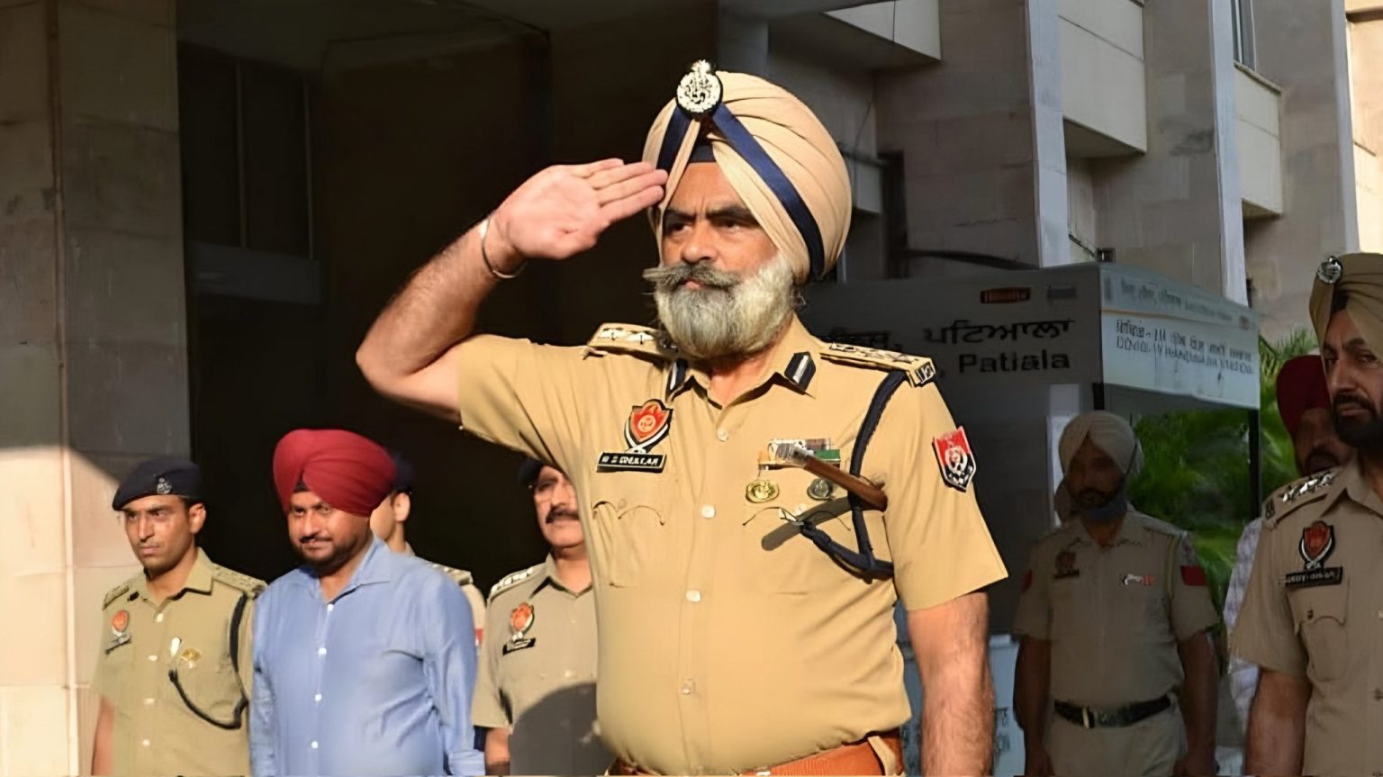  5 करोड़ की रिश्वत के मामले में पंजाब के आईपीएस अधिकारी हरचरण सिंह भुल्लर सीबीआई के शिकंजे में