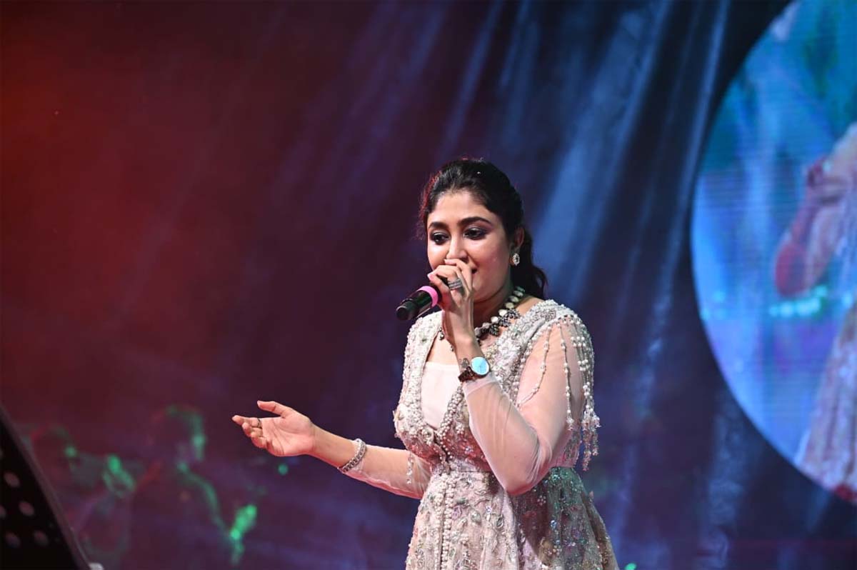 छत्तीसगढ़ रजत महोत्सव : भूमि के सुरों की थिरकन  और ऊषा बारले के पंडवानी से झूम उठा राज्योत्सव स्थाल